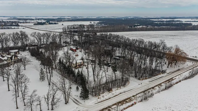$410,000 | 18928 620th Street, Dodge Center, MN 55927