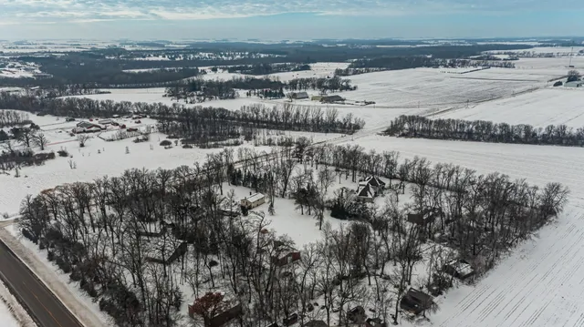 $410,000 | 18928 620th Street, Dodge Center, MN 55927