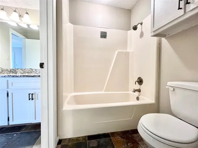 $1,250 | 1231 Dallas Drive, Denton, TX 76205