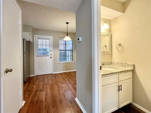 $1,250 | 1231 Dallas Drive, Denton, TX 76205