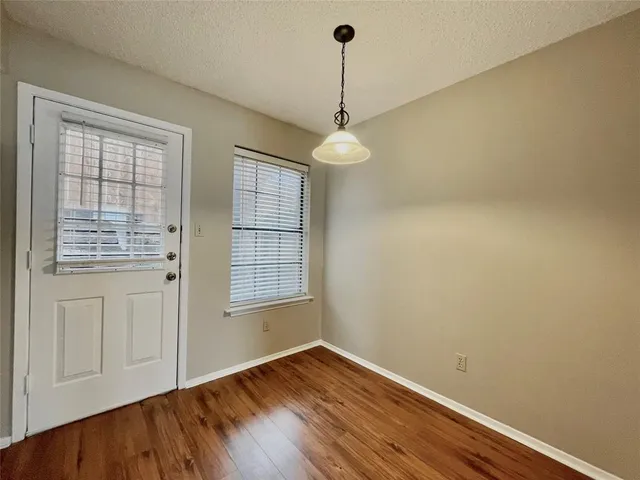 $1,250 | 1231 Dallas Drive, Denton, TX 76205