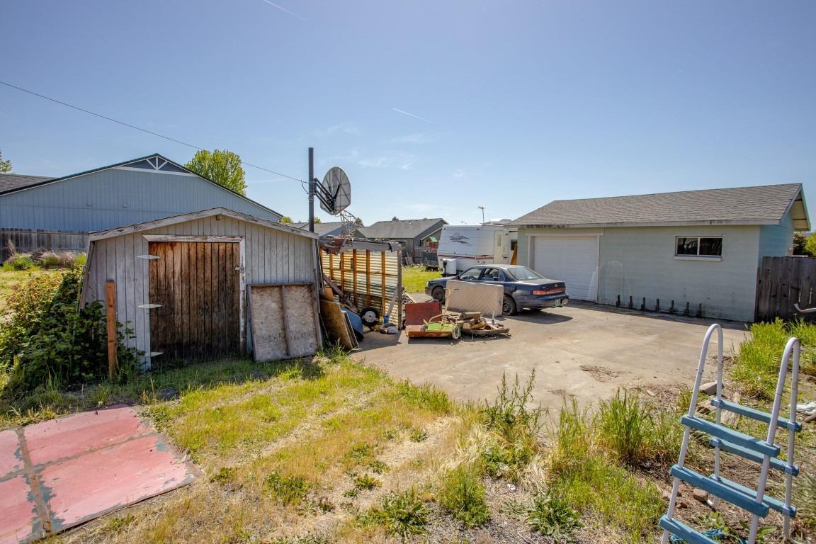 626 Barton Road Eagle Point, OR 97524 - Photo 3 of 3 Additional Photo