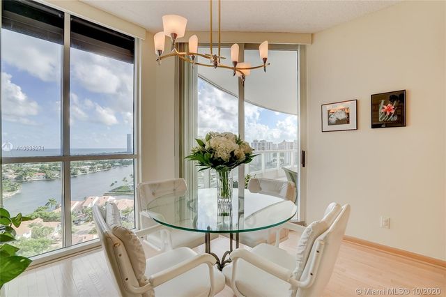 $825,000 | 21050 Point Place, Unit 1806, Aventura, FL 33180