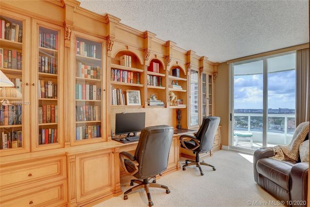 $825,000 | 21050 Point Place, Unit 1806, Aventura, FL 33180