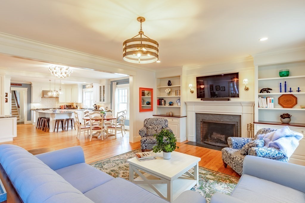 56 Pilgrim Road Concord, MA 01742 - Photo 6 of 21