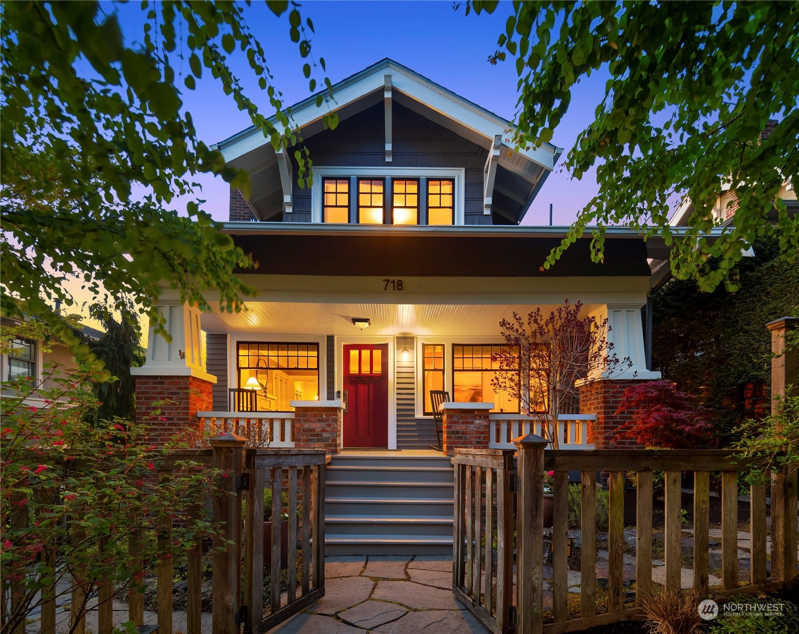 718 West Howe Street Seattle, WA 98119 - Photo 1 of 36 Gallery Image 1