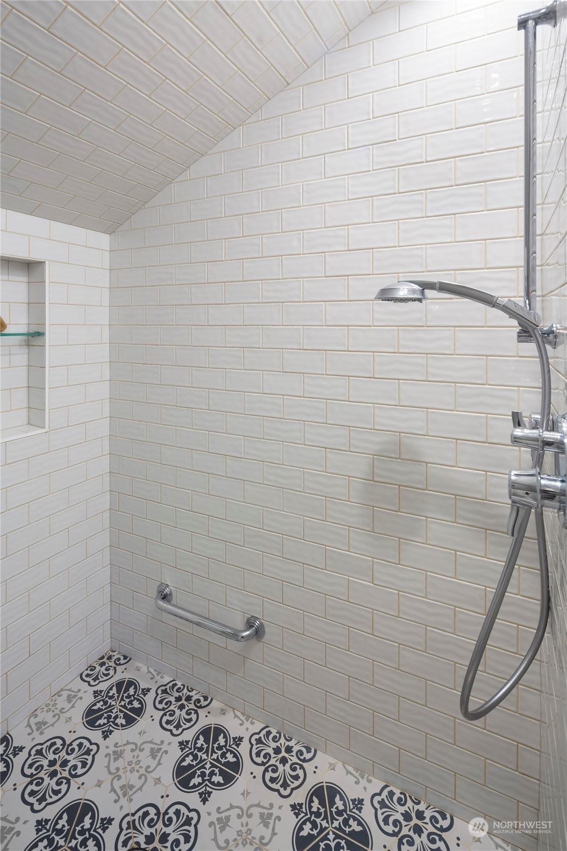 718 West Howe Street Seattle, WA 98119 - Photo 30 of 36 Gallery Image 30