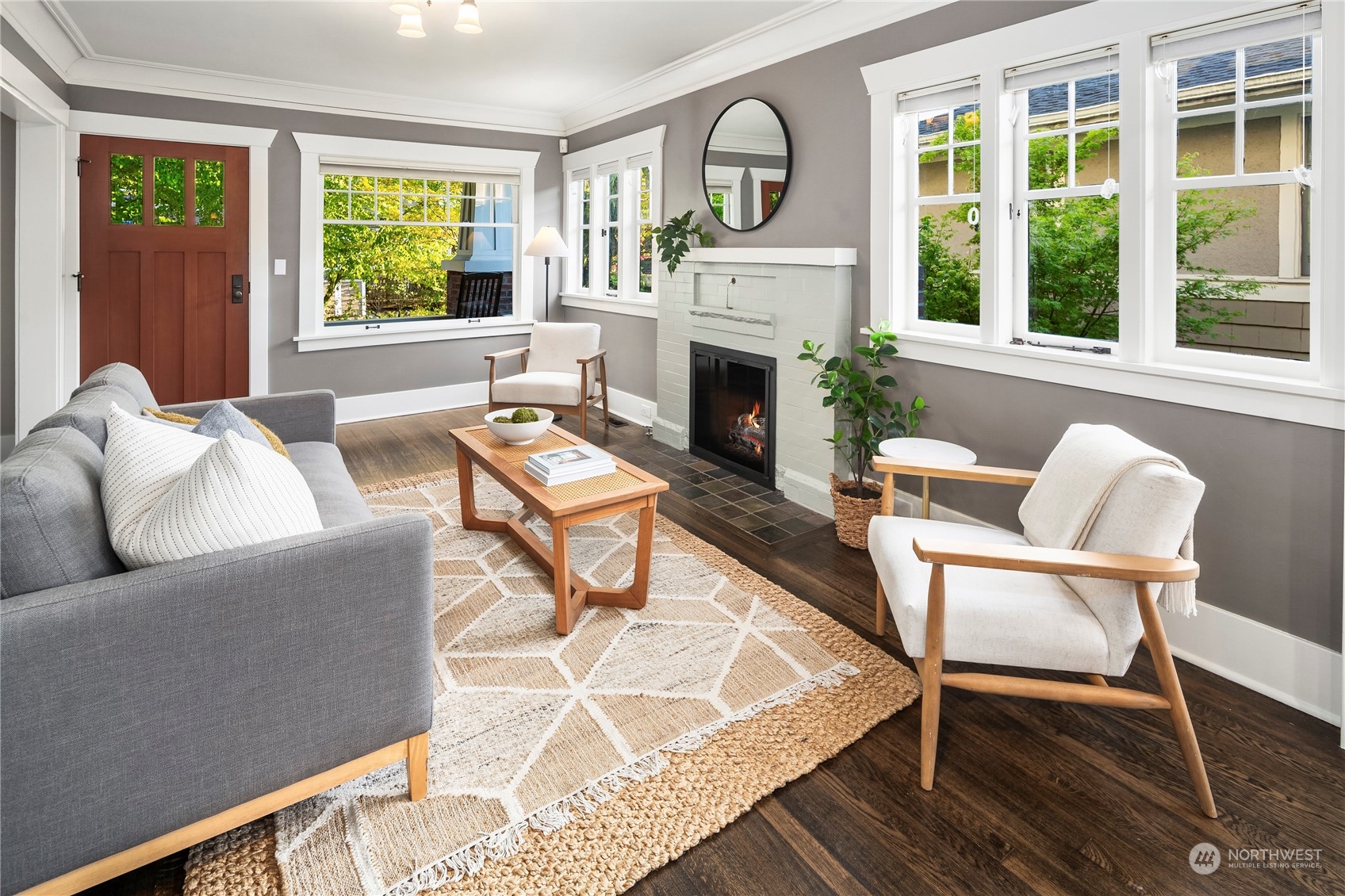 718 West Howe Street Seattle, WA 98119 - Photo 6 of 36 Gallery Image 6