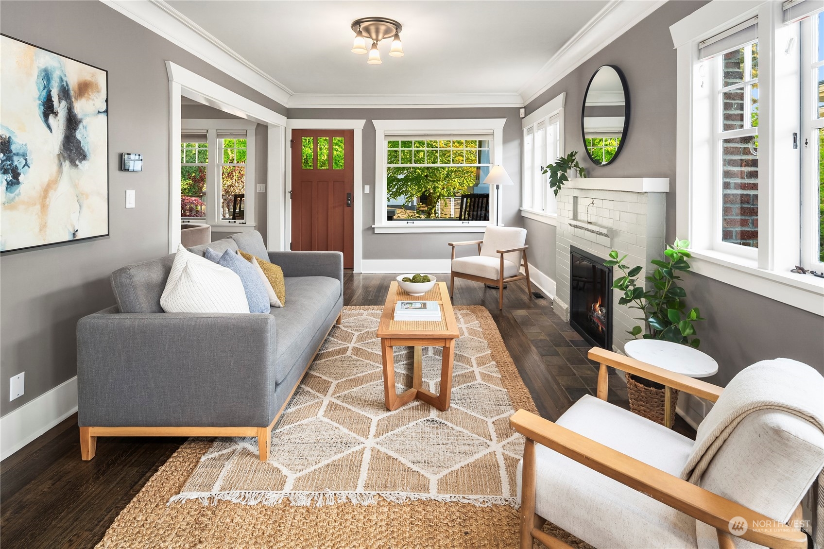 718 West Howe Street Seattle, WA 98119 - Photo 7 of 36 Gallery Image 7