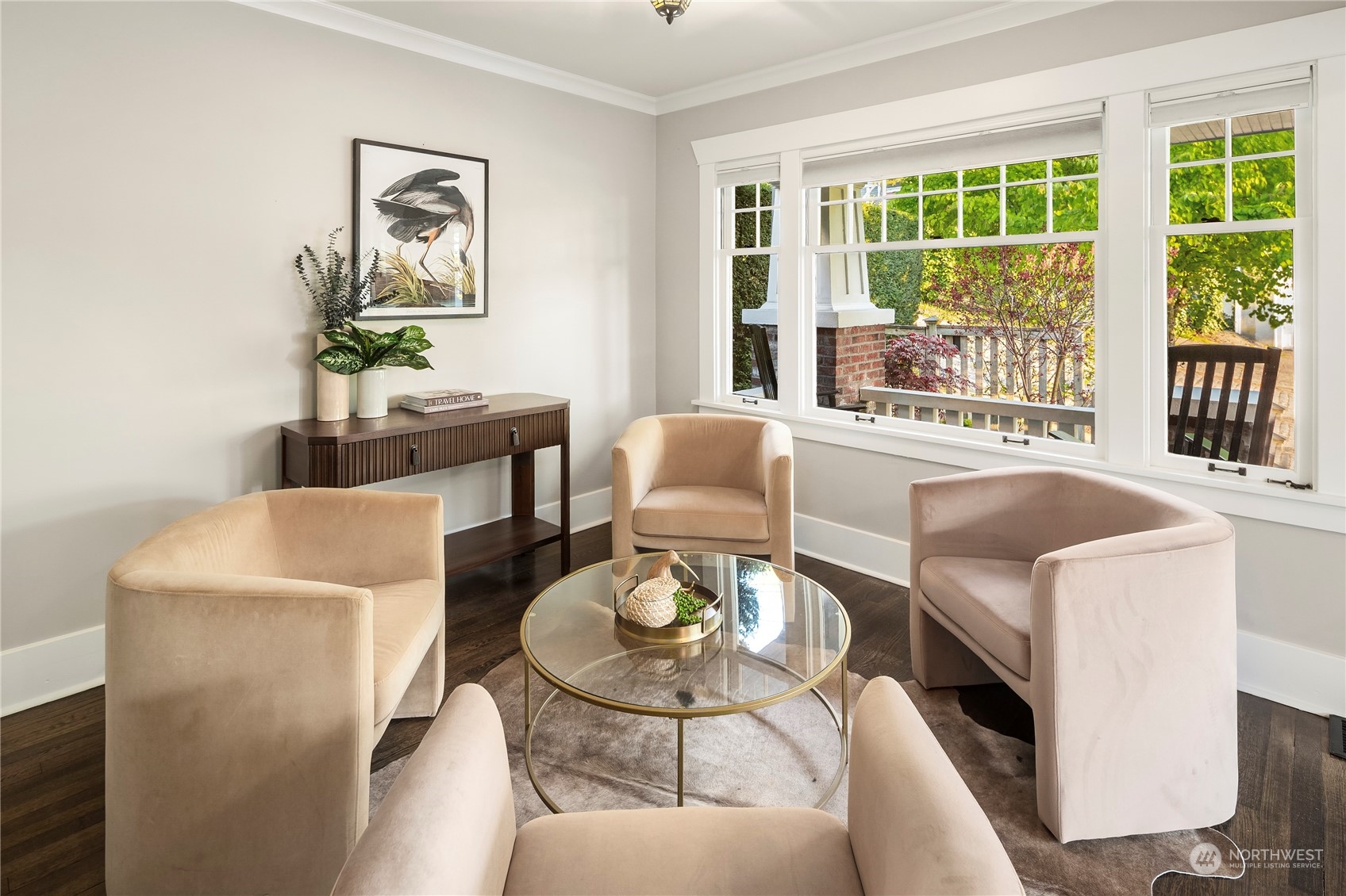 718 West Howe Street Seattle, WA 98119 - Photo 10 of 36 Gallery Image 10