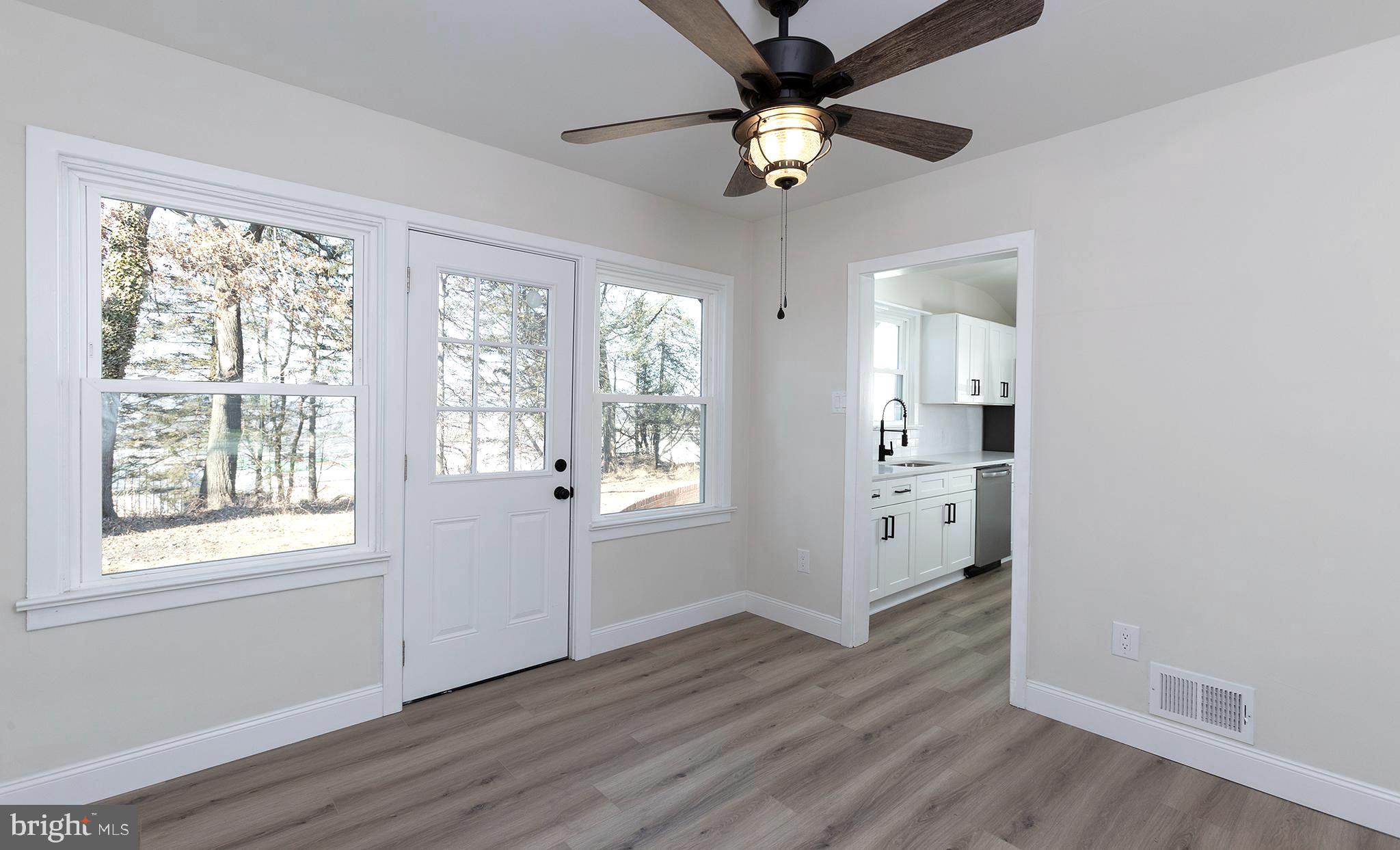 8050 Chambers Hill Road Harrisburg, PA 17111 - Photo 12 of 48
