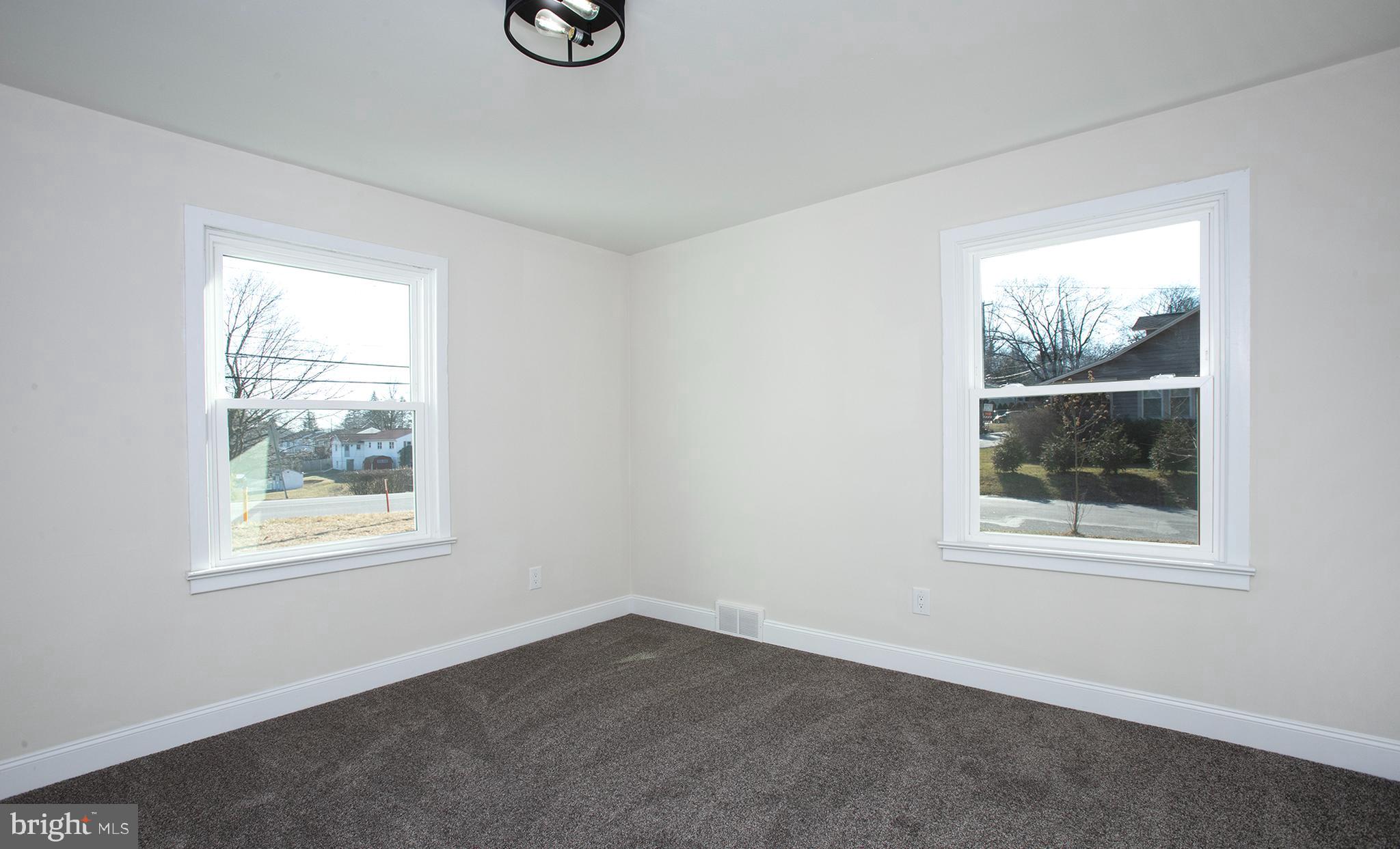 8050 Chambers Hill Road Harrisburg, PA 17111 - Photo 20 of 48
