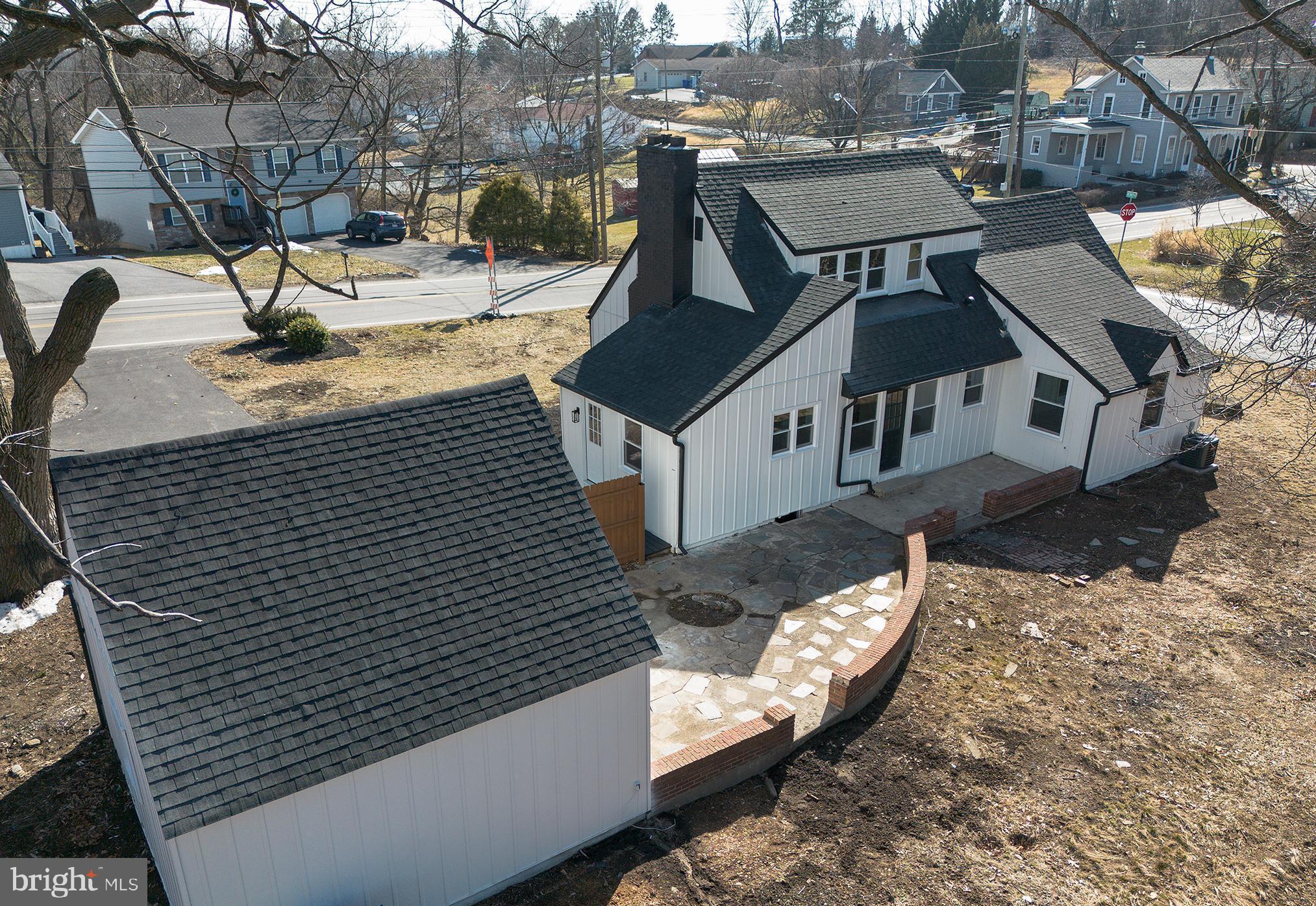8050 Chambers Hill Road Harrisburg, PA 17111 - Photo 2 of 48