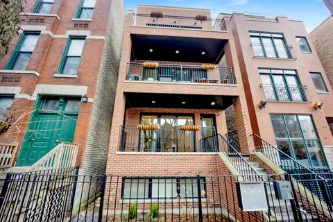 $950,000 | 940 North Wolcott Avenue, Unit 1, Chicago, IL 60622