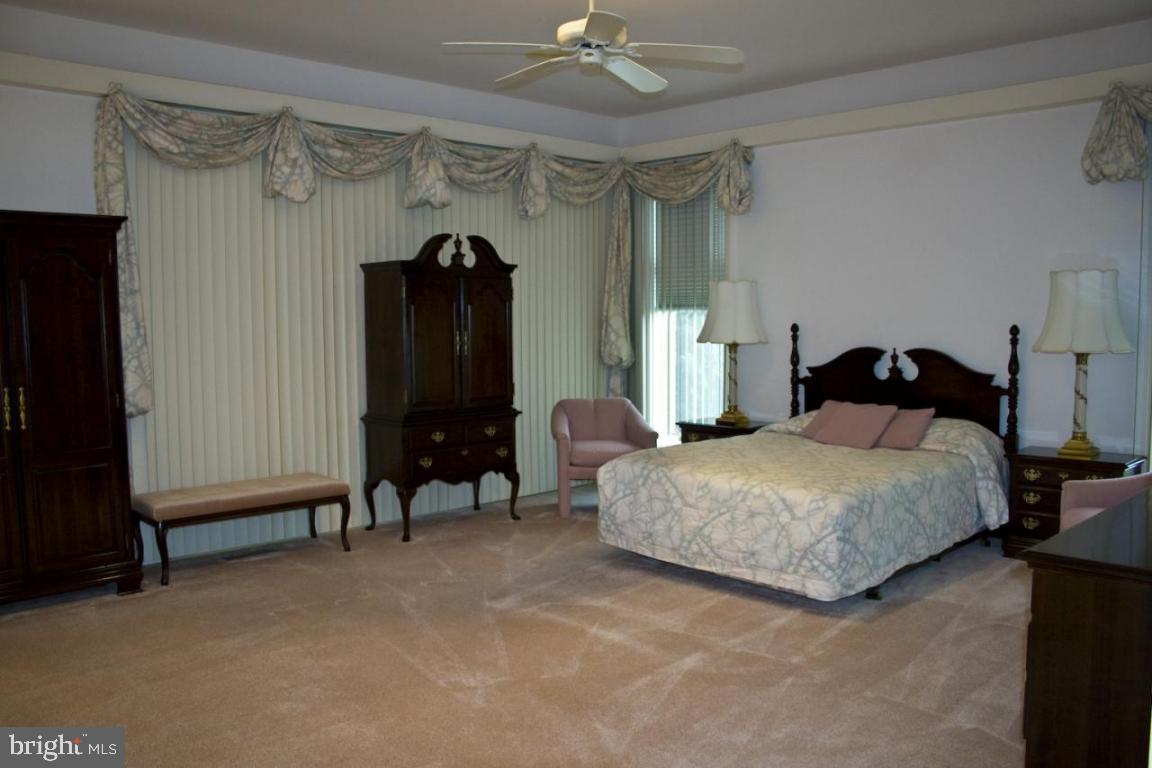 511 Stonehenge Drive Lititz, PA 17543 - Photo 14 of 18 Gallery Image 14