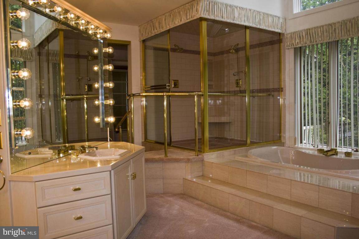 511 Stonehenge Drive Lititz, PA 17543 - Photo 15 of 18 Gallery Image 15