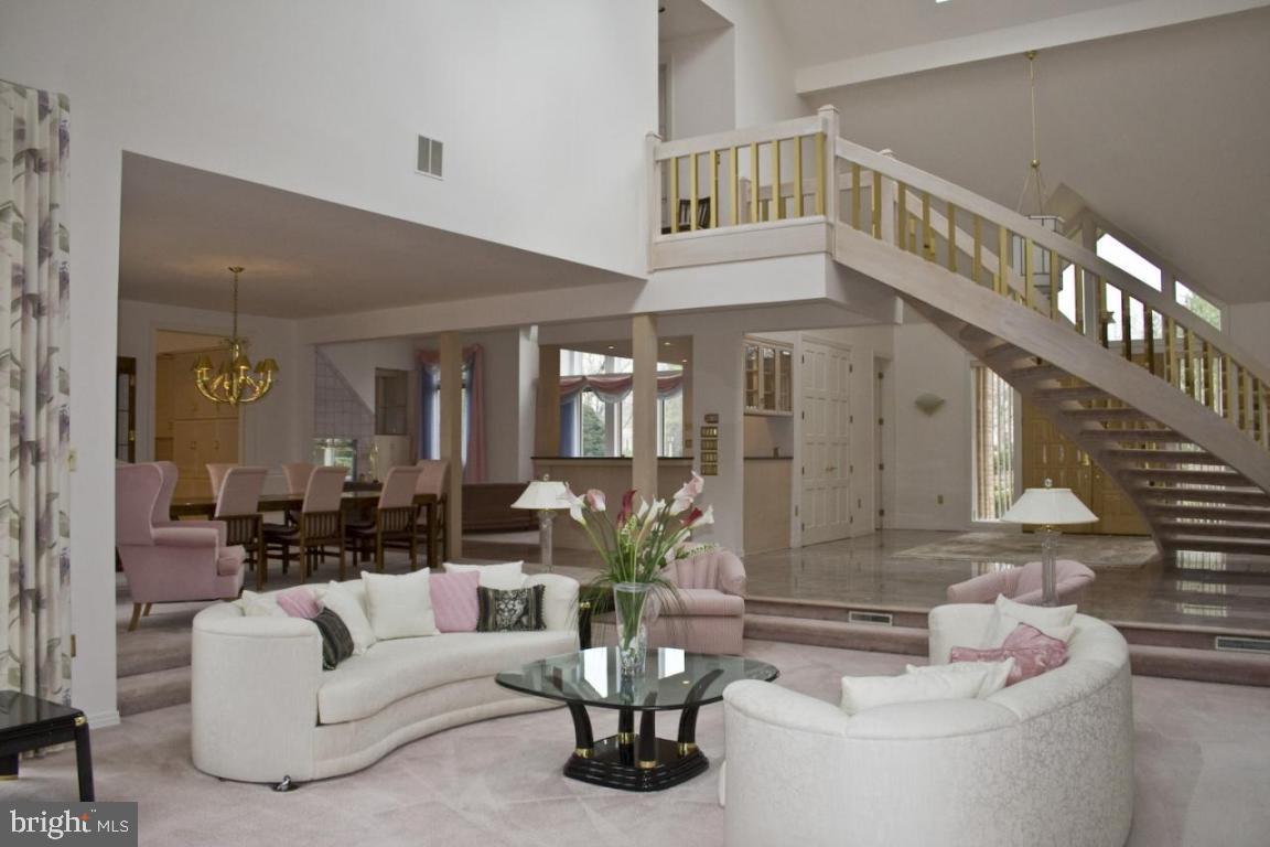 511 Stonehenge Drive Lititz, PA 17543 - Photo 3 of 18 Gallery Image 3