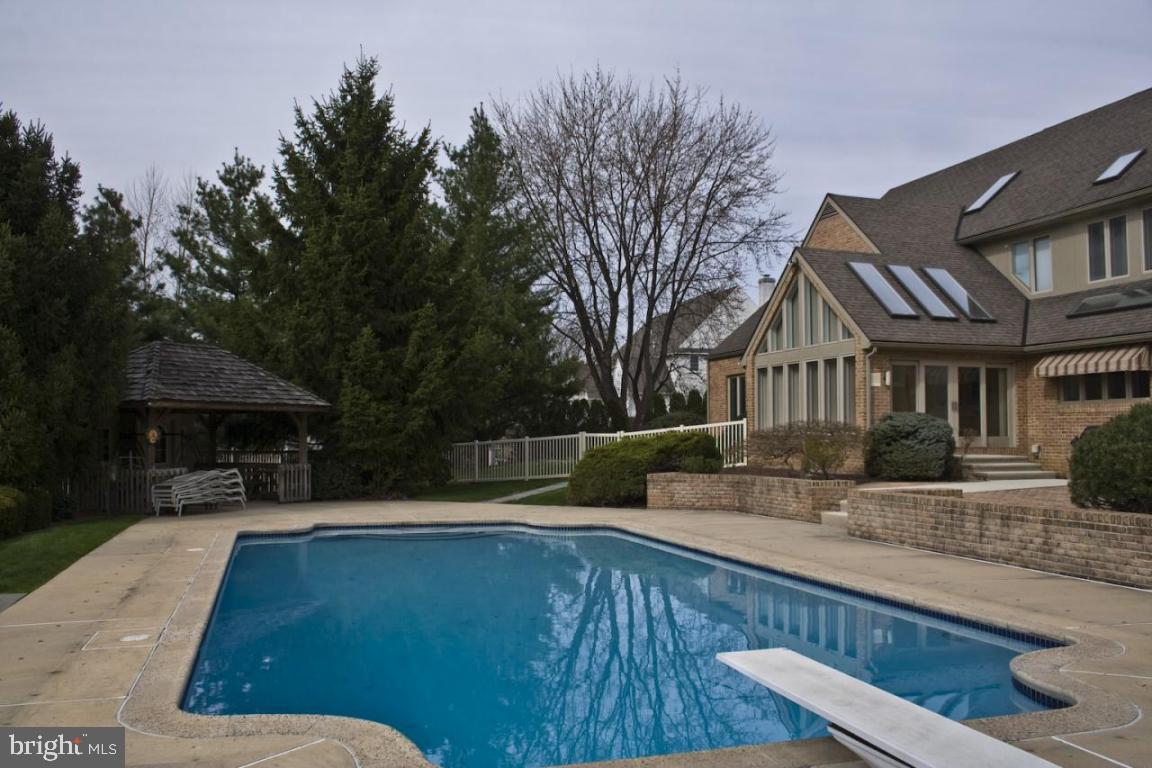 511 Stonehenge Drive Lititz, PA 17543 - Photo 9 of 18 Gallery Image 9