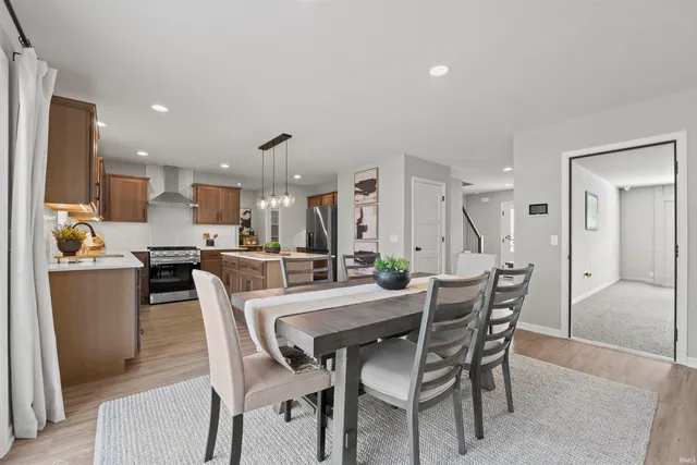 $362,461 | 3842 Shadowood Lakes Trail, Fort Wayne, IN 46818