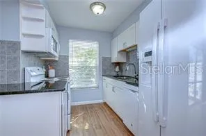 $2,500 | 1799 North Highland Avenue, Unit 132, Clearwater, FL 33755