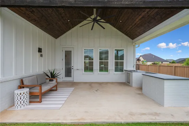 $699,900 | 4801 Pearl River Court, College Station, TX 77845