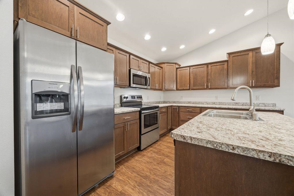 390 Meadow Lane Columbus, WI 53925 - Photo 16 of 63