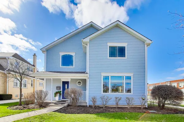 $859,000 | 421 West Hawthorne Street, Arlington Heights, IL 60004