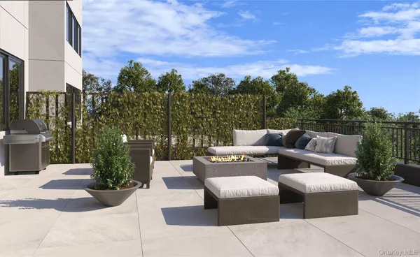 $4,600 | 101 Searing Avenue, Unit 601, Mineola, NY 11501