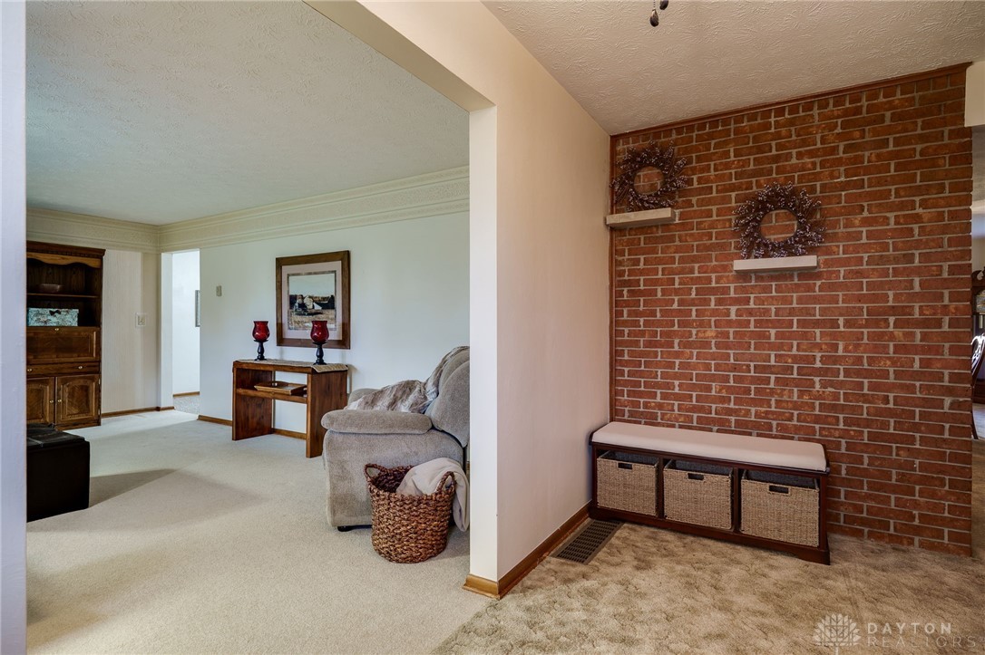 775 Van Eaton Road Xenia, OH 45385 - Photo 6 of 63 Gallery Image 6
