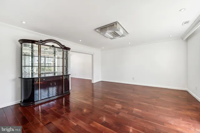 $525,000 | 1986 Greentree Road, Cherry Hill, NJ 08003