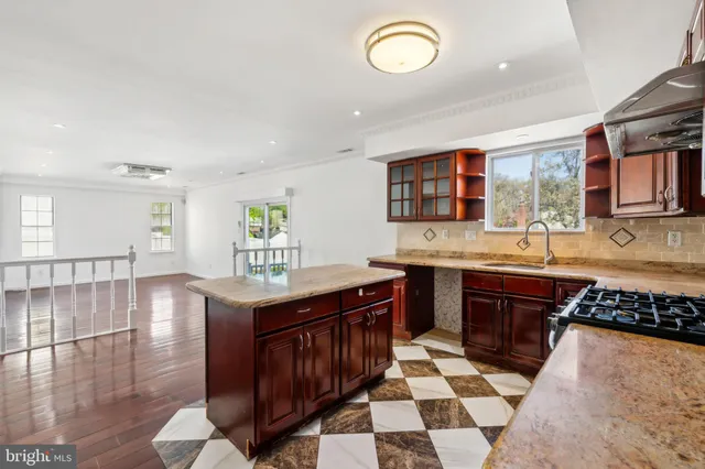 $525,000 | 1986 Greentree Road, Cherry Hill, NJ 08003