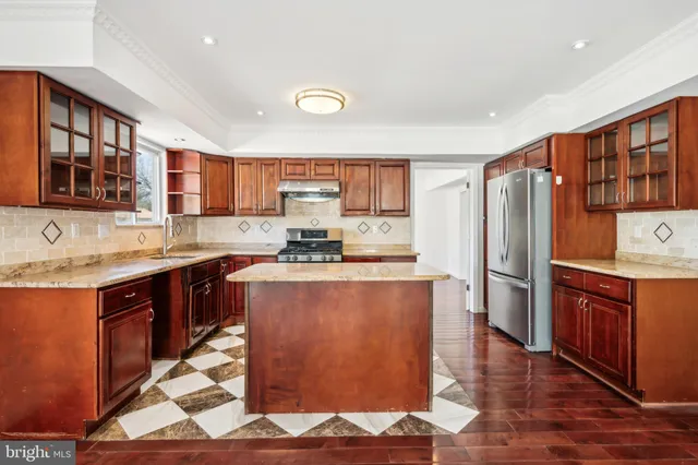 $525,000 | 1986 Greentree Road, Cherry Hill, NJ 08003