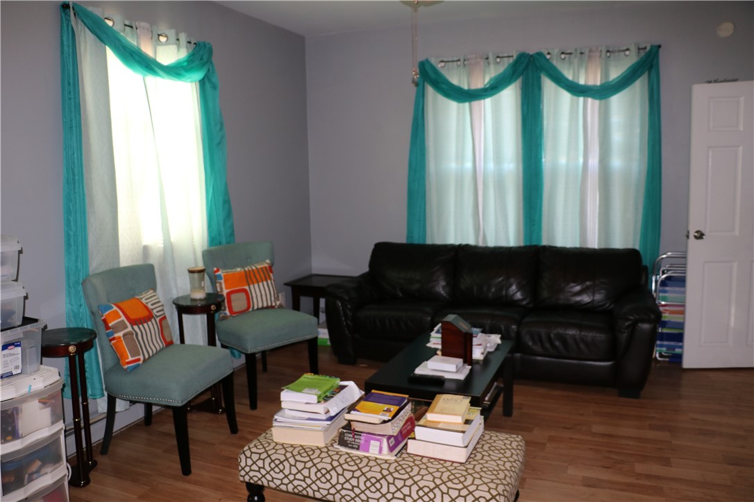 156 Sisson Street Pawtucket, RI 02860 - Photo 12 of 46