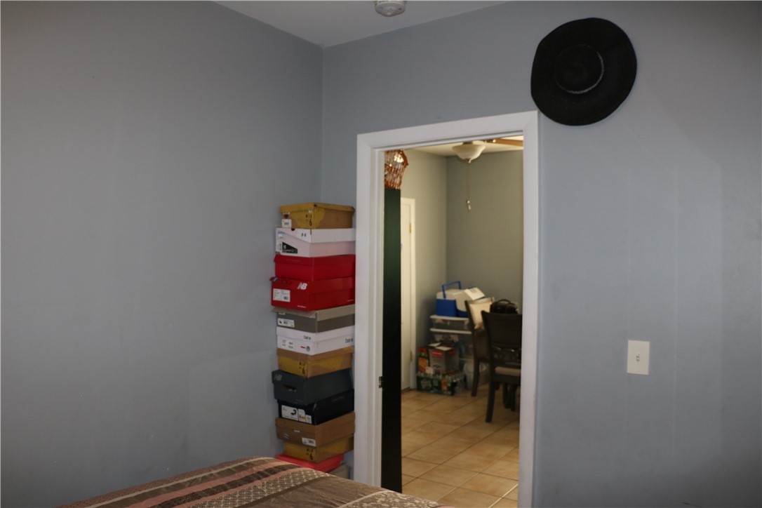 156 Sisson Street Pawtucket, RI 02860 - Photo 13 of 46