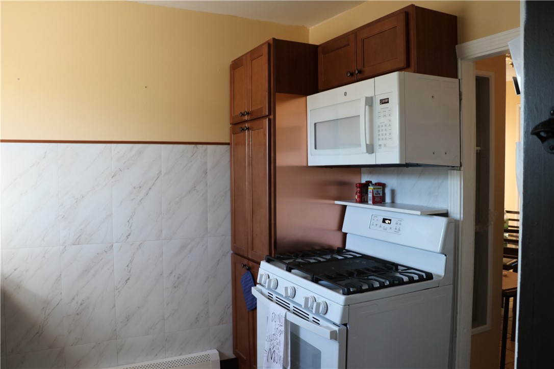 156 Sisson Street Pawtucket, RI 02860 - Photo 27 of 46