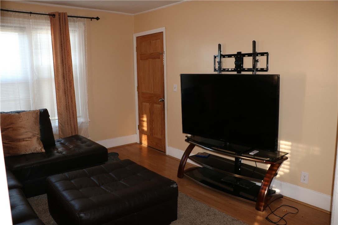 156 Sisson Street Pawtucket, RI 02860 - Photo 29 of 46