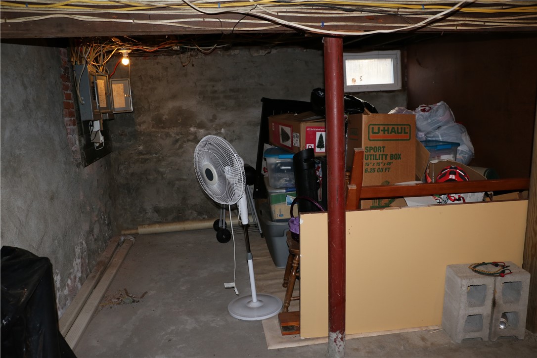 156 Sisson Street Pawtucket, RI 02860 - Photo 45 of 46