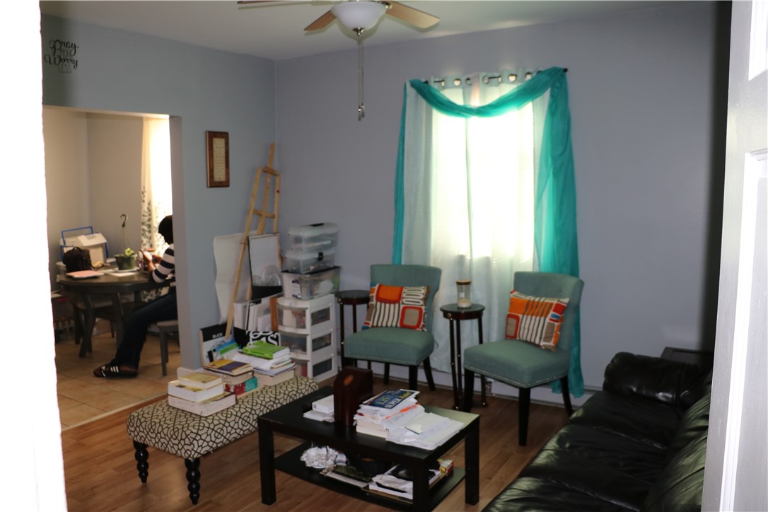 156 Sisson Street Pawtucket, RI 02860 - Photo 8 of 46