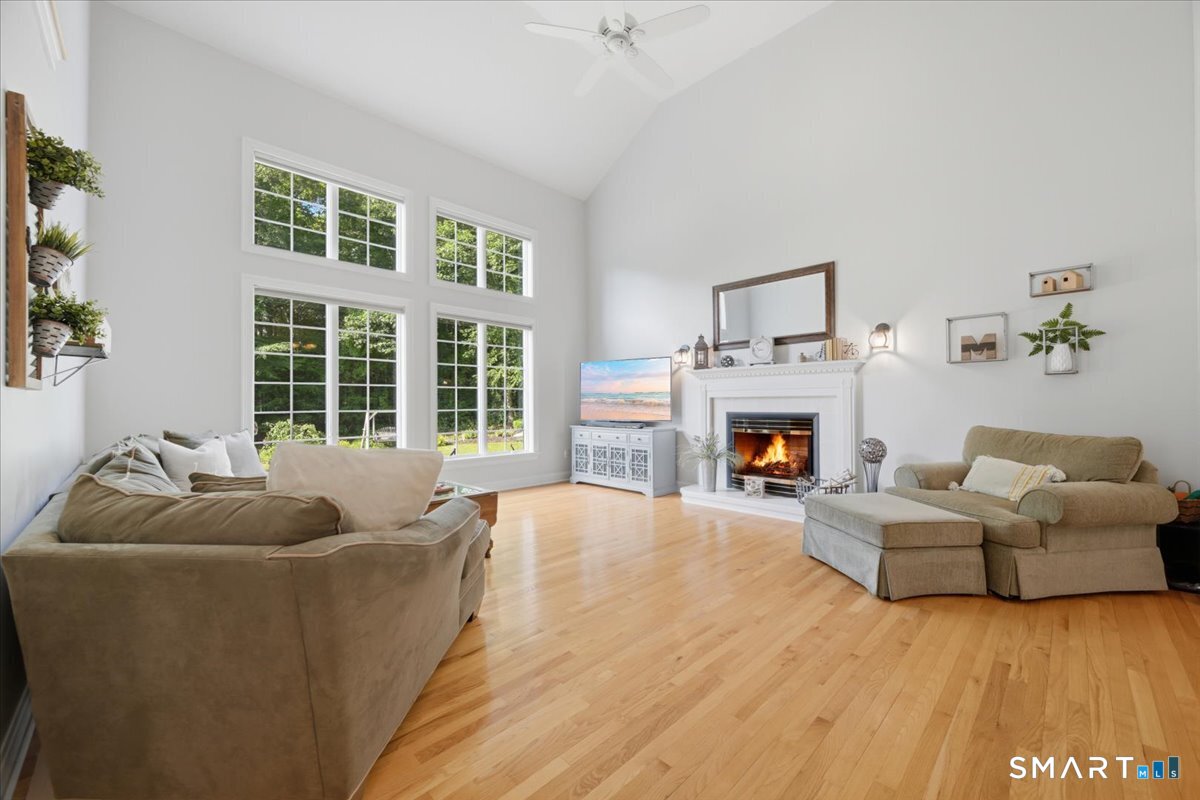 75 Derry Hill Road Montville, CT 06382 - Photo 9 of 37