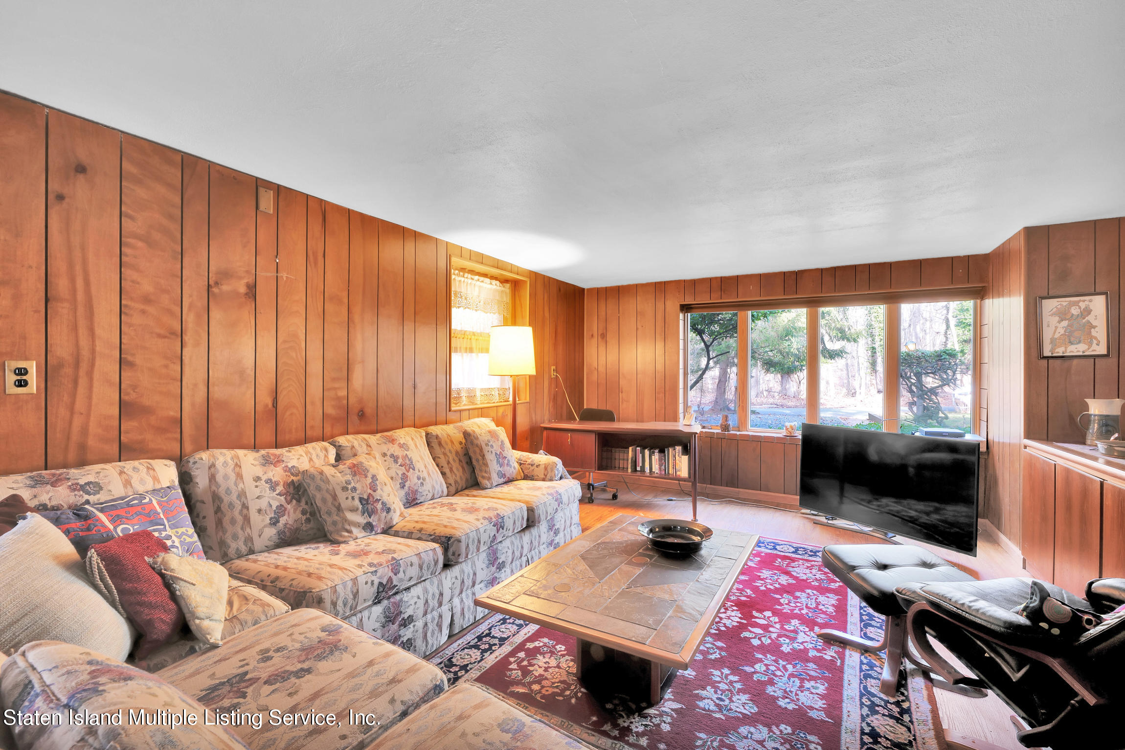 284 London Road Staten Island, NY 10306 - Photo 7 of 13 8