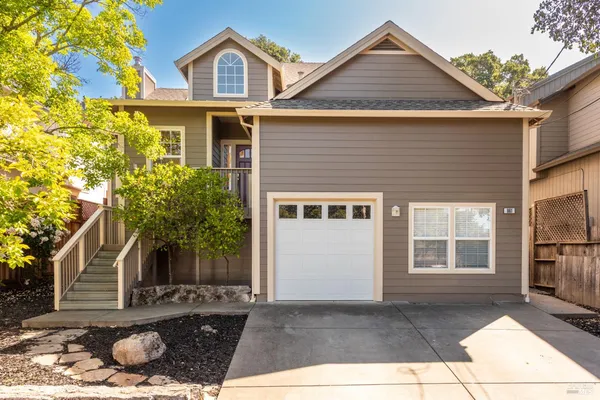$949,000 | 961 Central Avenue, Sonoma, CA 95476