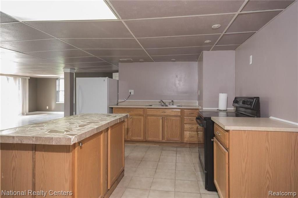 1293 Harding Avenue Rochester Hills, MI 48307 - Photo 24 of 34
