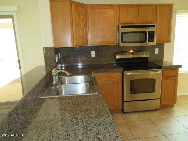 2406 West Via Dona Road Phoenix, AZ 85085 - Photo 8 of 23 Granite Kitchen