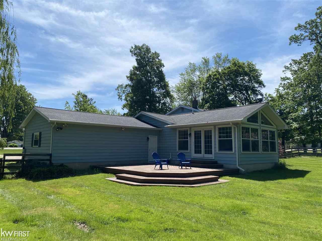 7258 Porter Road Grand Blanc, MI 48439 - Photo 40 of 47 50044313-39.JPG