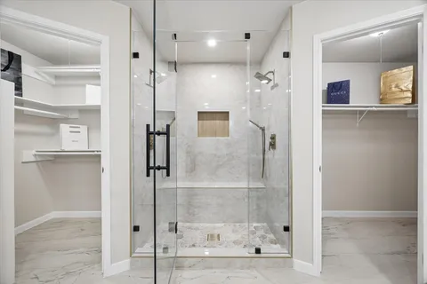 $650,000 | 2923 Kenross Street, Houston, TX 77043