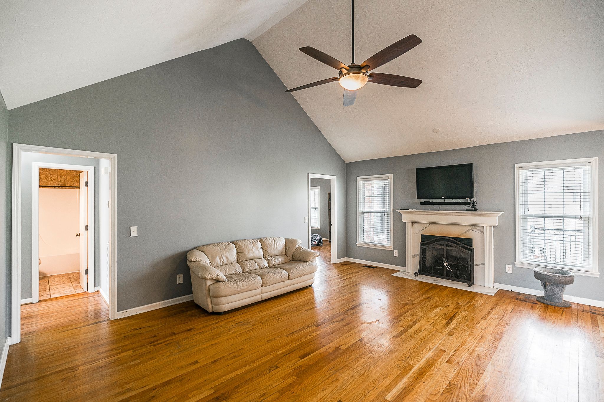 6280 Gum Station Road Springfield, TN 37172 - Photo 8 of 49 a living room with furniture fireplace and flat screen tv