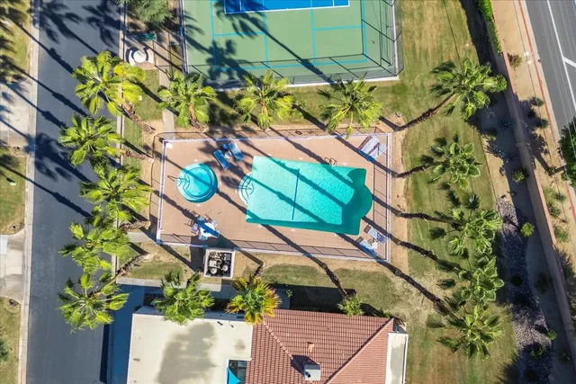 $1,050,000 | 77955 Lago Drive, La Quinta, CA 92253