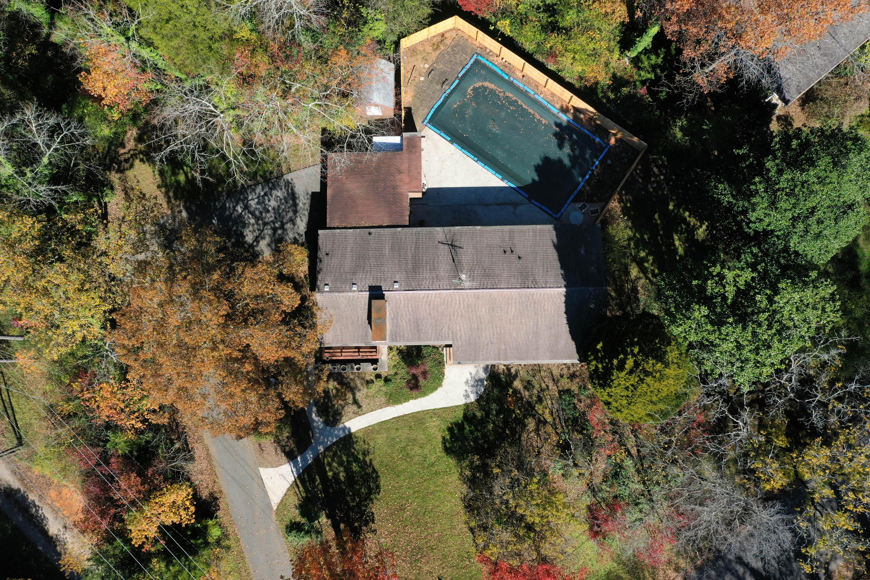 118 Canterbury Road Oak Ridge, TN 37830 - Photo 5 of 28 DJI_0039