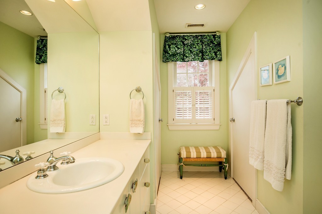 3 Westledge Road Marblehead, MA 01945 - Photo 25 of 30