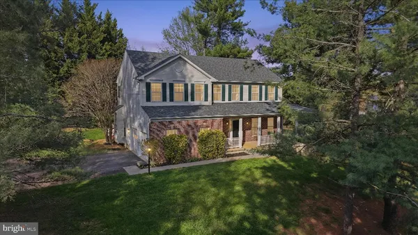 $850,000 | 17550 Deavers Court, Hamilton, VA 20158